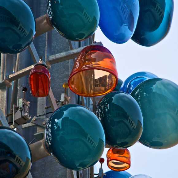 Zingende toren weer van start